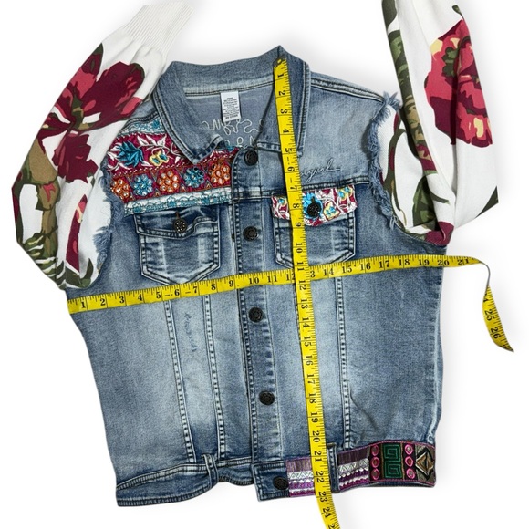 Desigual embellished embroidered patched jean jacket rare 2016 runway piece Sm - Picture 8 of 14